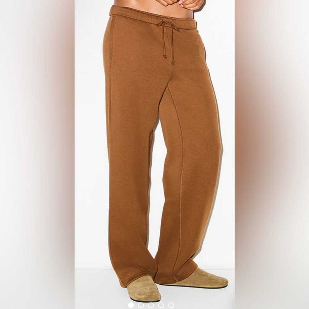 NWT SKIMS Cotton Fleece Classic Straight Leg Pant (Lg, Bison)